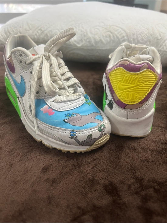 Nike Shoes - Nike Air Max Earthday everyday Sneakers iWhite with Blue, GreenYellow & Purple